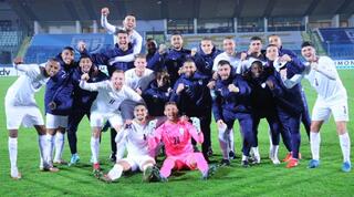 שחקני הנבחרת הצעירה חוגגים