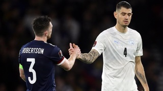 ניר ביטון ואנדרו רוברטסון