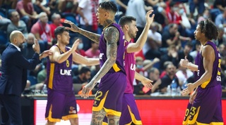 שחקני חולון