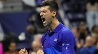 נוסאק ג'וקוביץ' חוגג