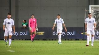 שחקני נבחרת ישראל מאוכזבים