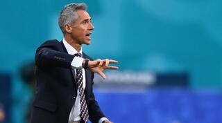 בין בעלי המניות. סוזה