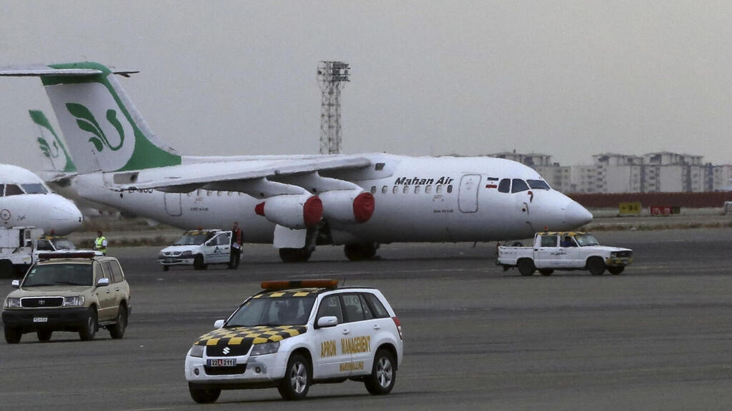 מטוס של חברת התעופה האיראנית מאהאן אייר ממריא מ טהרן