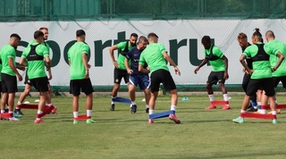 שחקני מכבי חיפה באימון