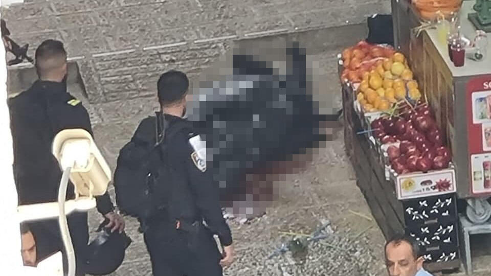 The body of the Hamas gunman after being neutralized by security forces in Jerusalem, November החשוד מנוטרל בזירה