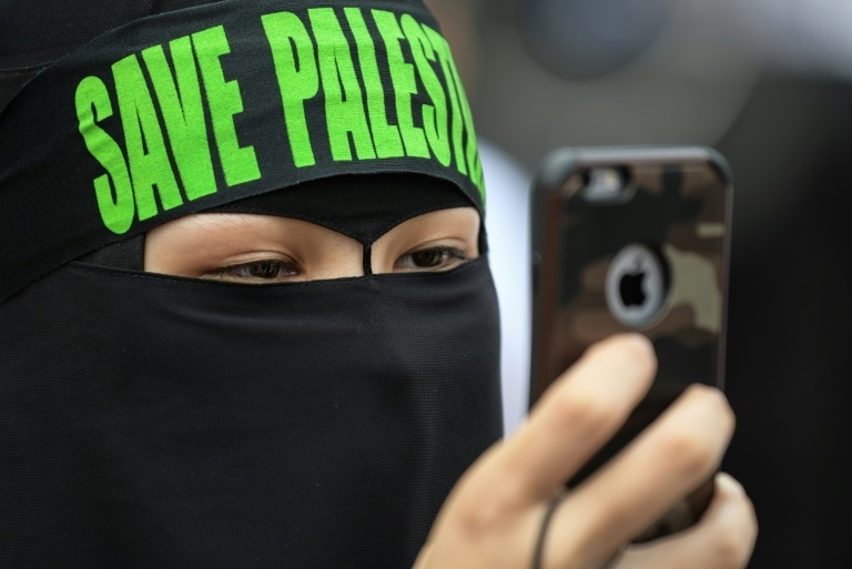 A Malay supporter of Palestinian cause 