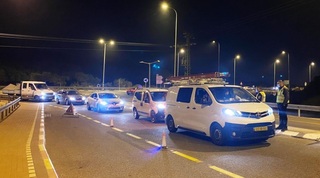 בדיקת רכבים בכניסה לדוחא