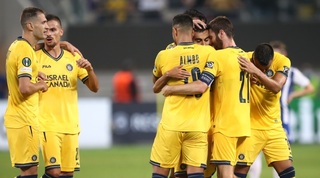 שחקני מכבי ת"א