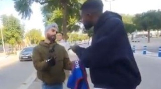 אומטיטי והאוהדים