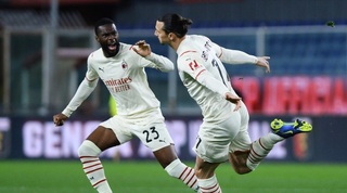 זלאטן איברהימוביץ' חוגג. לא עוצר