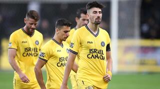 שחקני מכבי תל אביב מאוכזבים