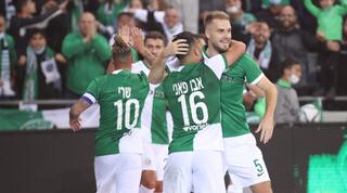 בוגדן פלאניץ' ומוחמד אבו פאני חוגגים