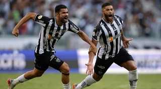 האלק ודייגו קוסטה חוגגים