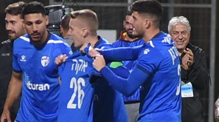 שחקני קריית שמונה מקדישים את השער לסטפן אקה, בלם הקבוצה שנפצע בצורה קשה