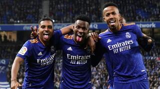 מיליטאו ויניסיוס ורודריגו חוגגים