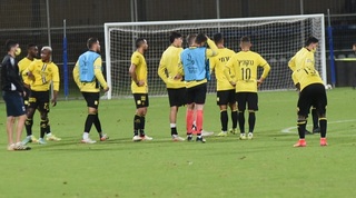 שחקני נתניה בסיום