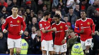 שחקני מנצ'סטר יונייטד חוגגים עם פרד