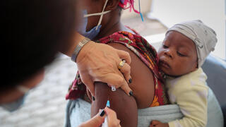 דרום אפריקה חיסון קורונה התפרצות אומיקרון