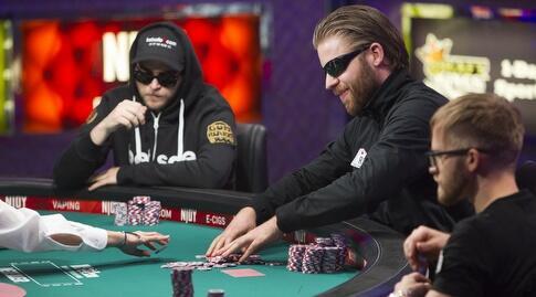 מהלך שאפתני. טורניר פוקר