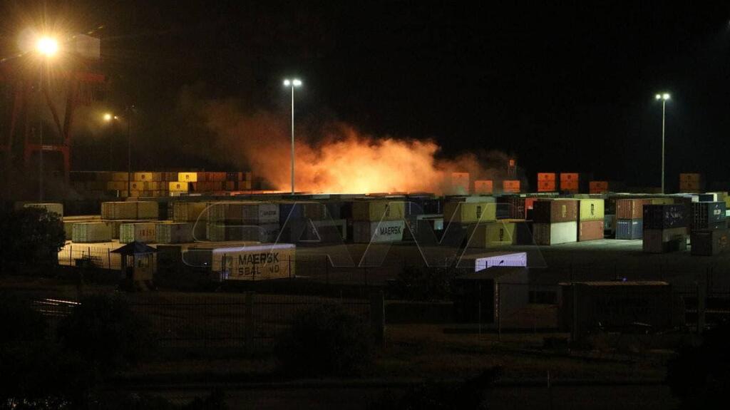  מתחם המכולות בלטקיה עולה באש אחרי התקיפה של ישראל בסוריה