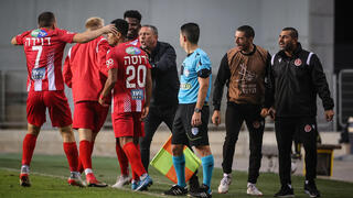 רוסה חוגג עם קלינגר