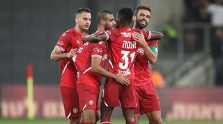 שחקני ב"ש חוגגים עם ספורי