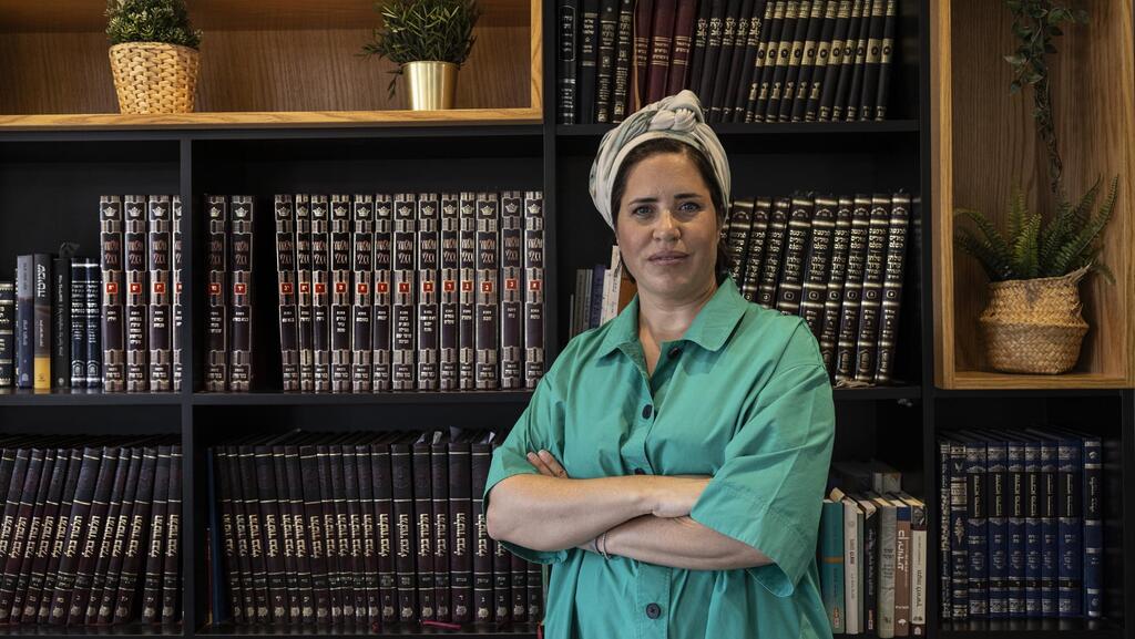 Rabbanit Shira Marili-Mirvis, the first woman chosen as sole spiritual leader of Orthodox community in the Shirat Hatamar synagogue