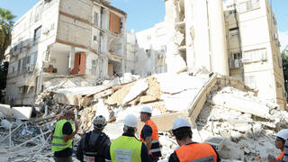 ‎קריסת מבנה המגורים בחולון 