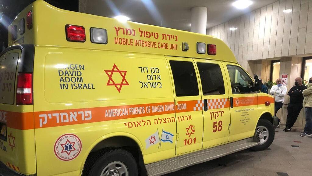 פינוי הפצועים לבית החולים מאיר