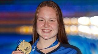 אנסטסיה גורבנקו עם מדליית הזהב