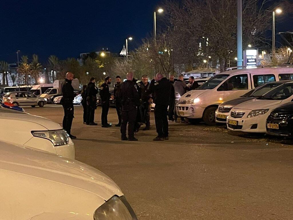 Photo: Eli Mandelbaum זירת נסיון הפיגוע בירושלים