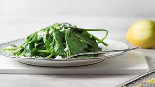 תרד חלוט עם גבינת פטה