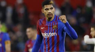 רונאלד אראוחו חוגג