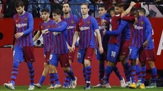 שחקני ברצלונה חוגגים עם אראוחו