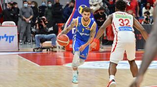 סקוטי ווילבקין מול רטין אובאסוהן