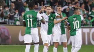 שחקני מכבי חיפה חוגגים