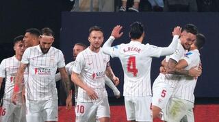 שחקני סביליה חוגגים