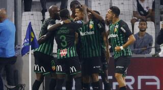 שחקני לאנס חוגגים