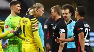 ארלינג הולאנד בעימות עם מרטין הינטרגר