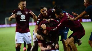 שחקני טורינו חוגגים