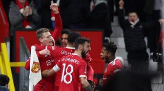 שחקני מנצ'סטר יונייטד חוגגים