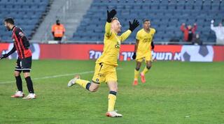 עידו שחר חוגג