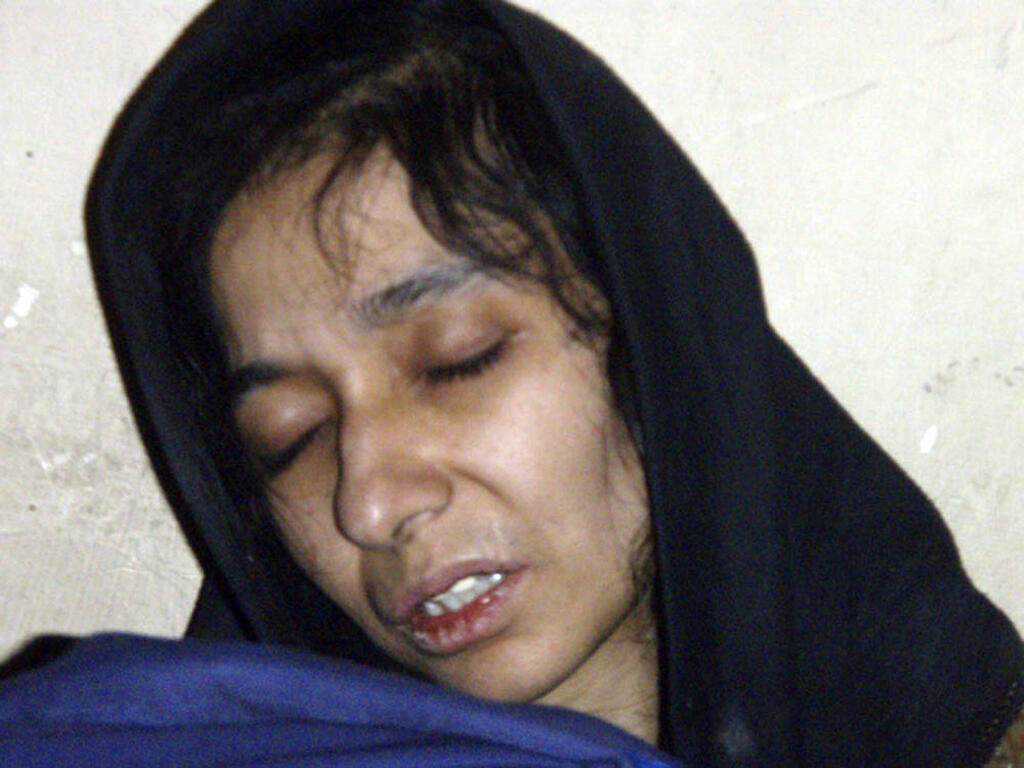  Aafia Siddiqui, possible al-Qaida associate, is seen in the custody of Counter Terrorism Department of Ghazni province in Ghazni City, Afghanistan, July 17, 2008