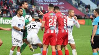 נוף הגליל עם טענות קשות