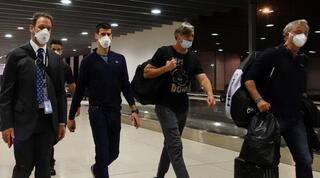 ג'וקוביץ' בשדה התעופה