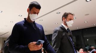 נובאק ג'וקוביץ' בשדה התעופה