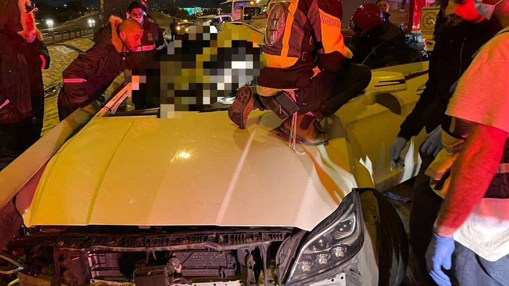 זירת התאונה בכביש 4