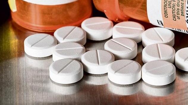 Таблетки оптальгина (Фото: Shutterstock) כדור אוקסיקודון