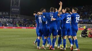 שחקני חטאפה חוגגים