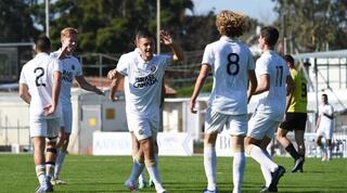 שחקני הנוער של מכבי תל אביב חוגגים